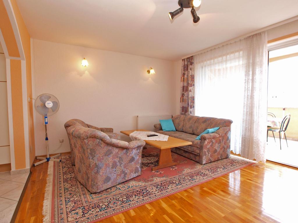 Apartments Denis 19 Fazana Exterior photo